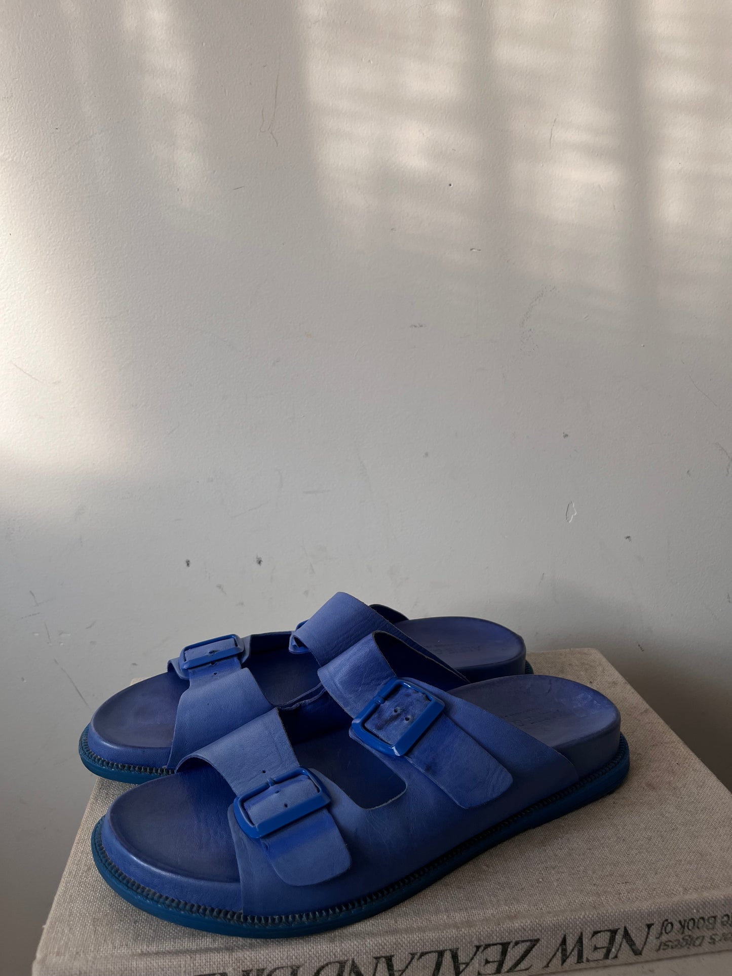 ALFIE & EVIE Leather Birk-like Sandals RRP$230 (41)