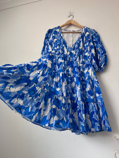 BILLY J Shirred Floral Dress RRP $130 (14-16)