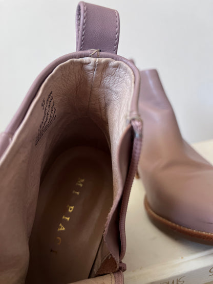 MI PIACI Leather Ankle Boots RRP $380 (35)