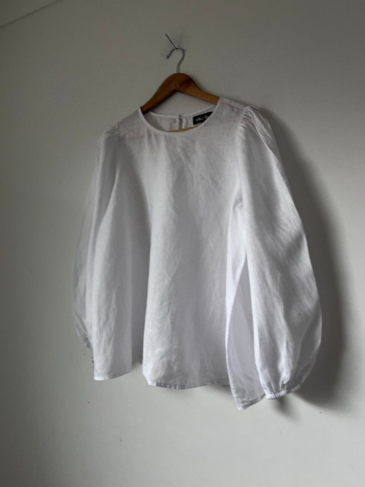 EB & IVE Linen Blouse RRP$140 (12-14)