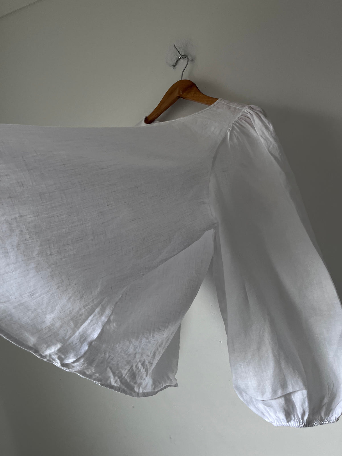 EB & IVE Linen Blouse RRP$140 (12-14)